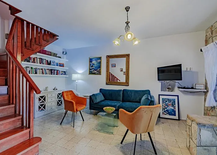 펜션 House With A Swimming Pool Smokvica, Korcula - 9297